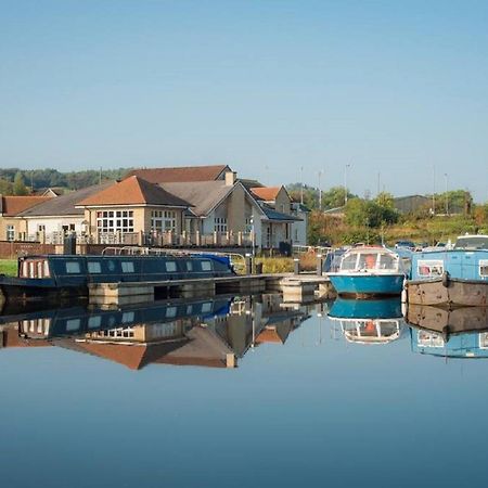 The Boat House Hotell Kilsyth Exteriör bild