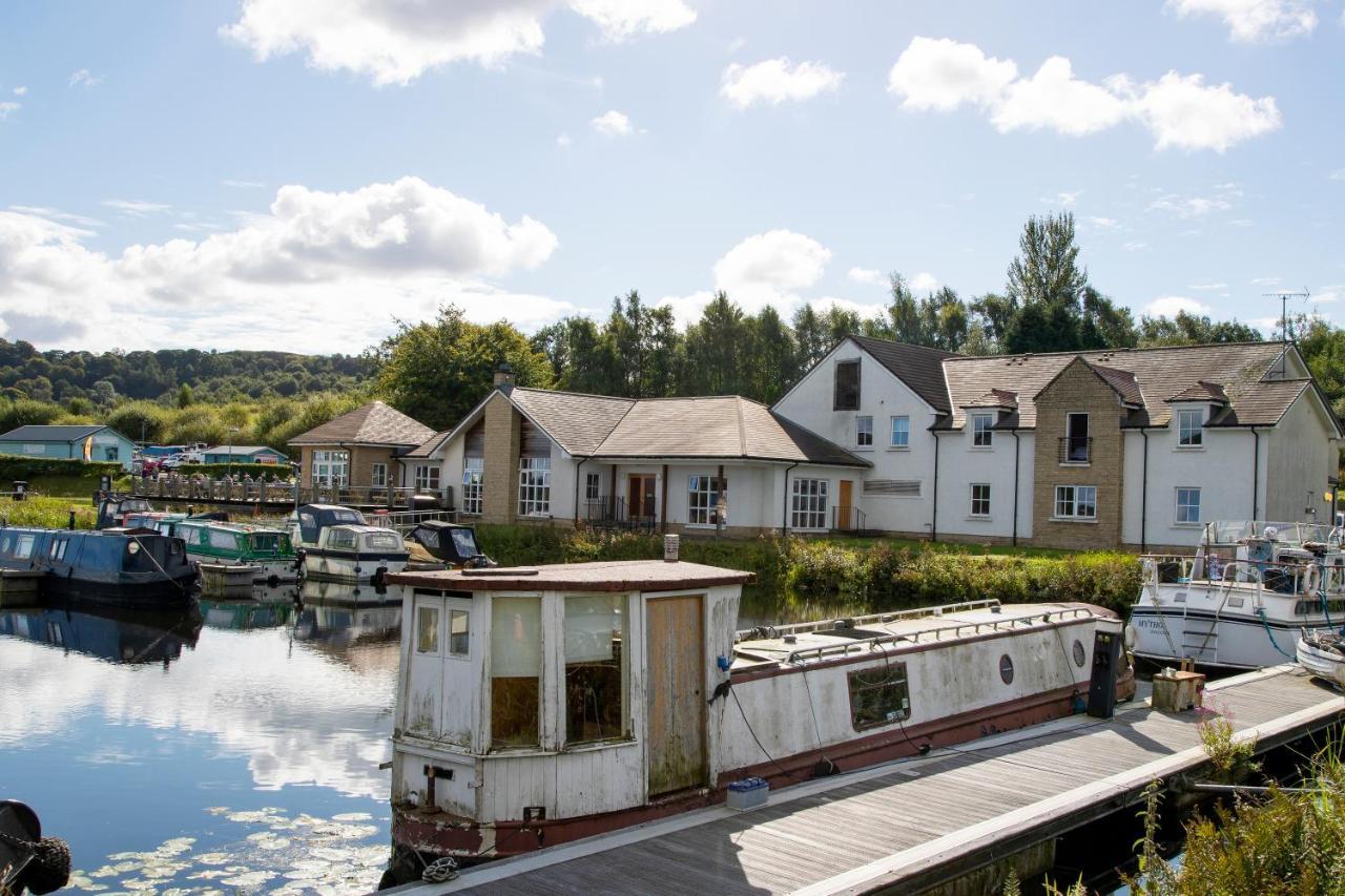 The Boat House Hotell Kilsyth Exteriör bild